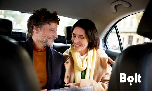 Cei care circulă cu Taxify trebuie să știe că aplicația se numește de astăzi Bolt