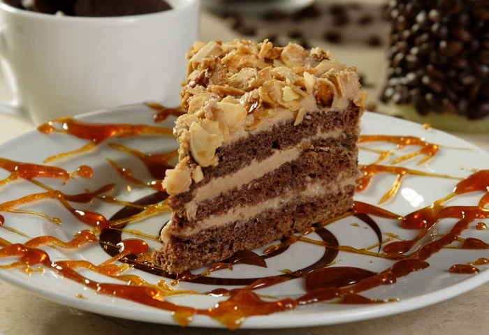 tort cu crema de nes jpeg