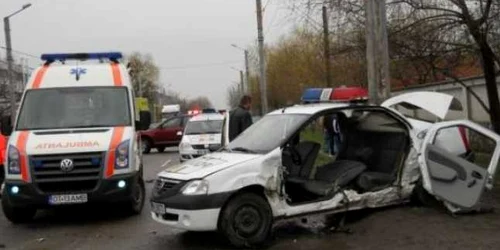 Un poliţist a provocat un accident cu trei victime. Foto: Arhivă Adevărul.