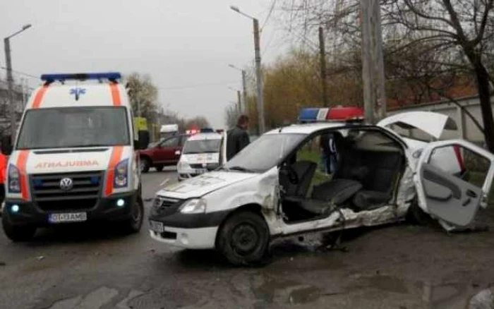 Accident provocat de un poliţist din Buzău