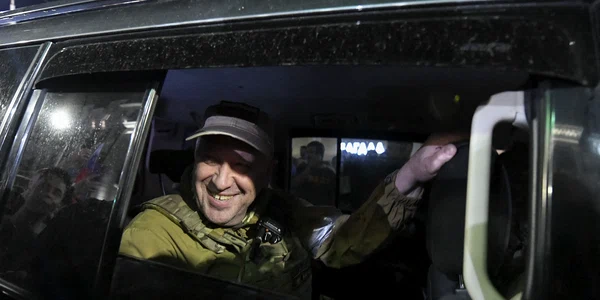 Evgheni Prigojin părăsind cartierul general al armatei ruse din Rostov 25 iunie foto Profimedia jpg