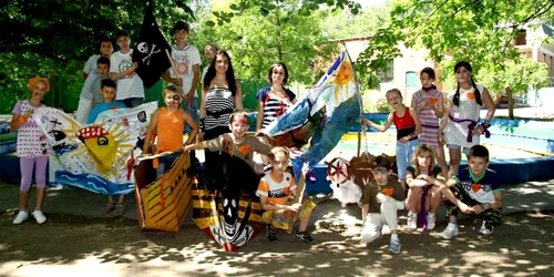 Copii vor sta zece zile în tabără 