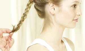 4  Desfă părul  prins iniţial  şi împleteşte l normal jpeg