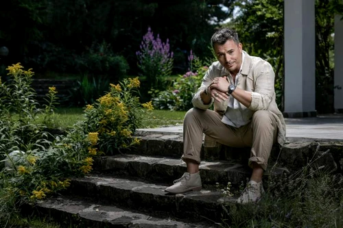 Răzvan Fodor e prezentatorul emisiunii „Burlacul”, ce va fi difuzată în curând la Antena 1