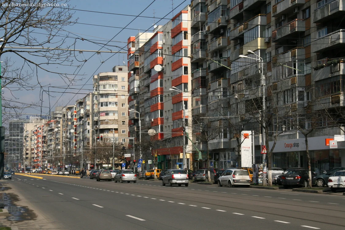 Calea Moșilor este unul dintre cele mai circulate bulevarde din Capitală