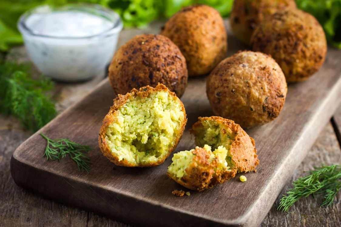 Mulți români consumă falafel în timpul posturilor / foto: Shutterstock