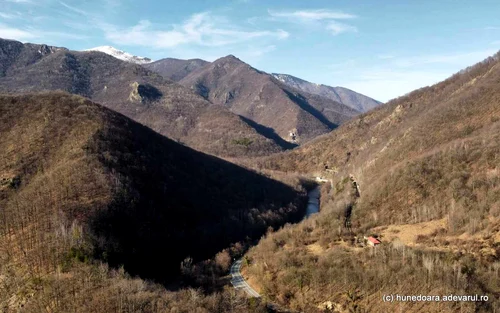 Defileul Jiului Foto Daniel Guță (2) jpg