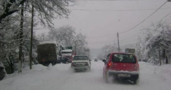 Zăpada a pus din nou stăpânire pe judeţul Olt