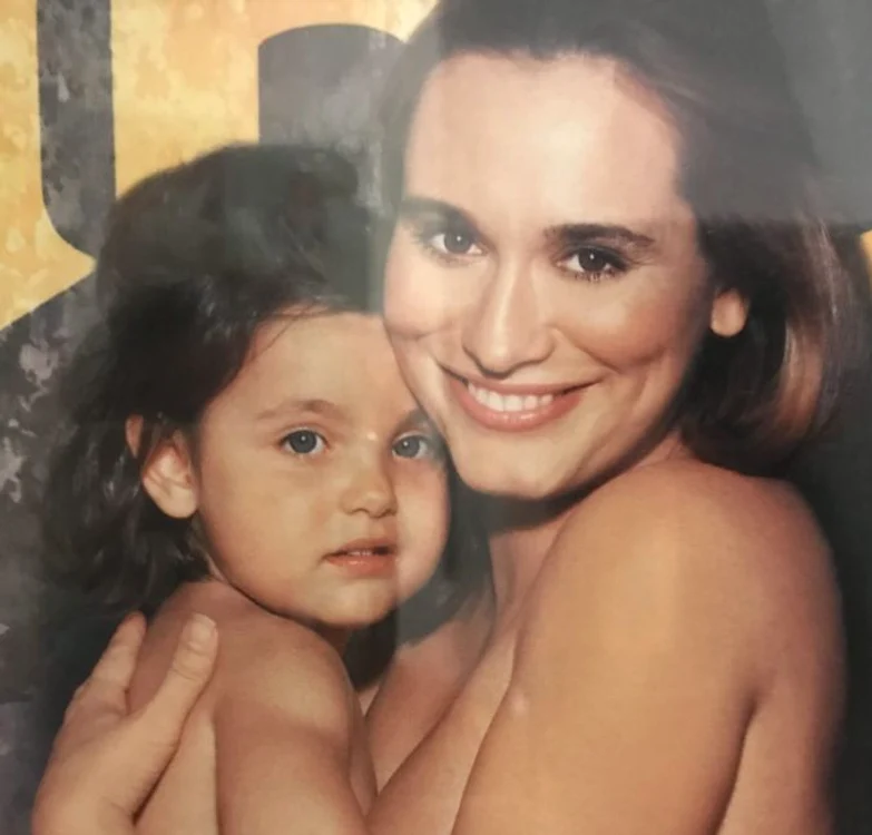 
    Alexia a cucerit inimile tuturor celor din familie cu firea șugubeațăFoto: arhivă personală  