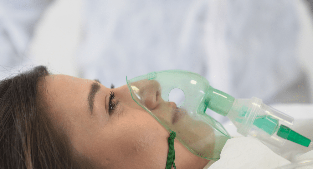 O femeie a oprit de două ori ventilatorul unei paciente fiindcă o enerva zgomotul. Reacția spitalului