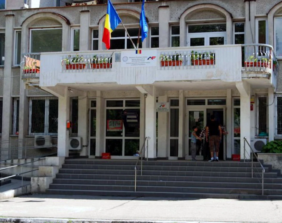 
    Administrația Finanțelor Publice Deva a fost percheziționată azi  