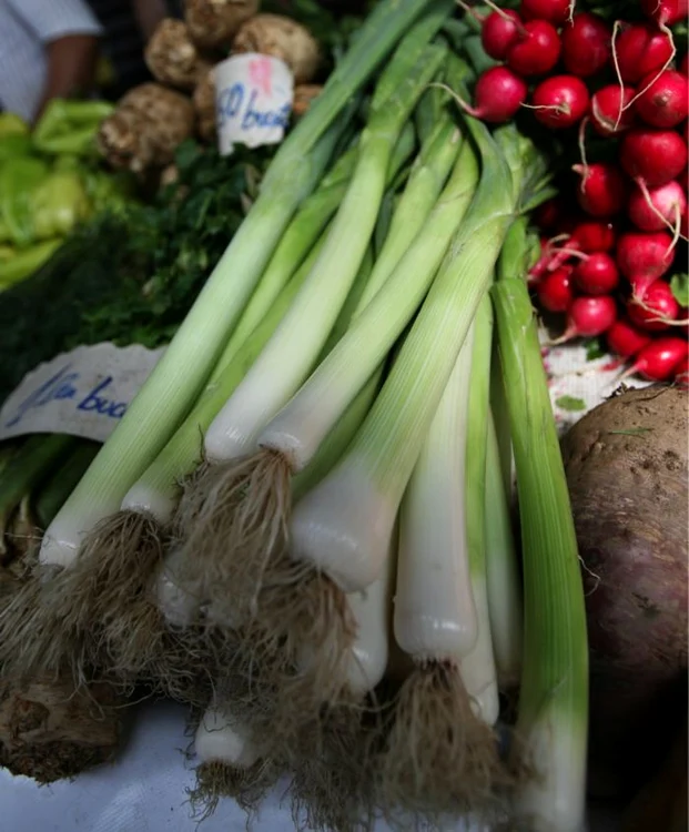 
    Prazul este o legumă uşor de găsit în pieţe şi uşor de preparat. (Foto: Click!)  