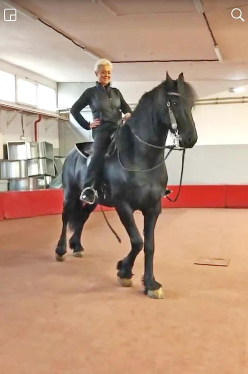 Sanda joacă la Circ în ”Bucureşti, je t’aime”