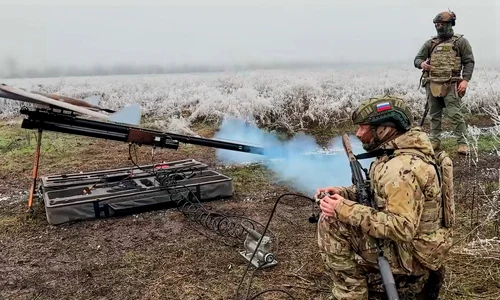 Soldați ruși lansează o dronă FOTO Profimedia 