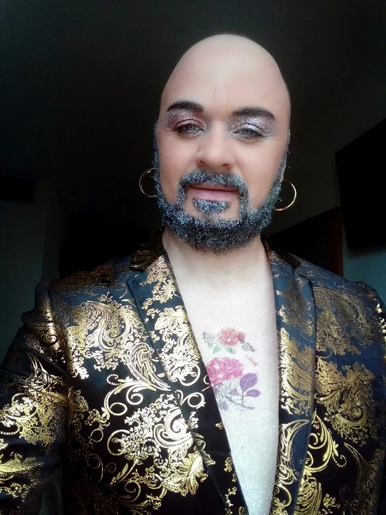 Cristi din Banat și-a schimbat look-ul