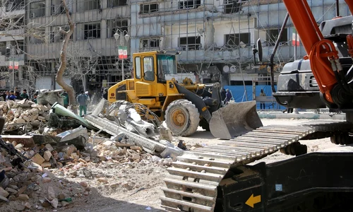 O imagine a distrugerilor din Piața Enqelab, Teheran, Iran FOTO Profimedia