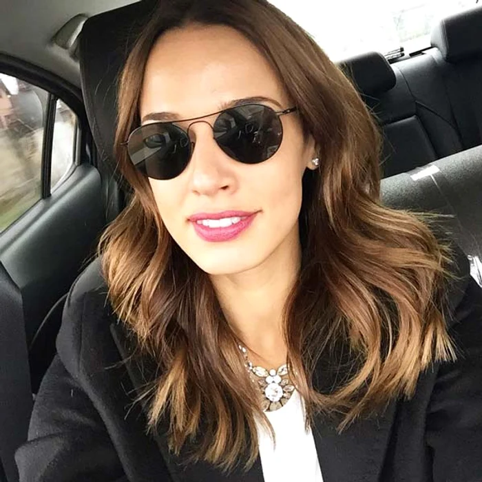 
    Andreea are părul lung şi drept acumFOTO: Arhiva personală  