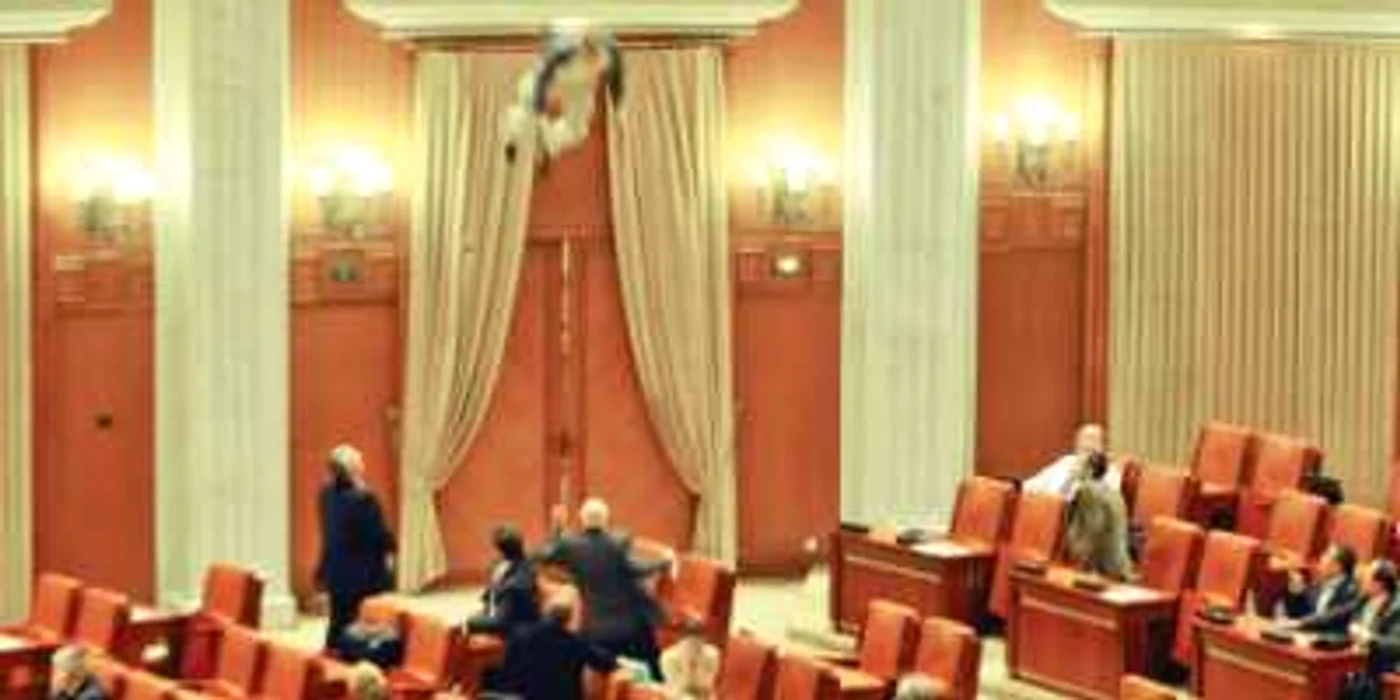 Saltul în gol al lui Adrian Sobaru i-a șocat pe parlamentari