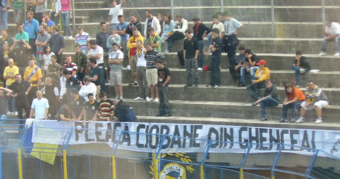 FOTBAL: Becali, contestat la Sibiu şi la Ploieşti