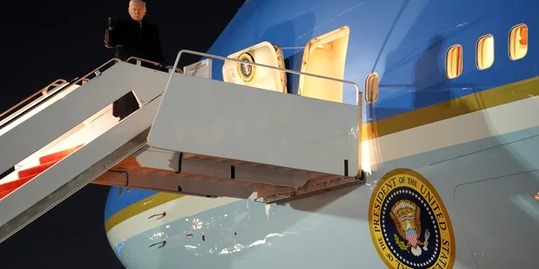 Trump în Air Force One FOTO Profimedia