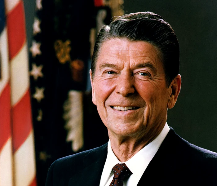La statuile lui Ronald Reagan jpeg