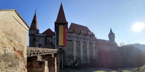castelul corvinilor foto daniel guta