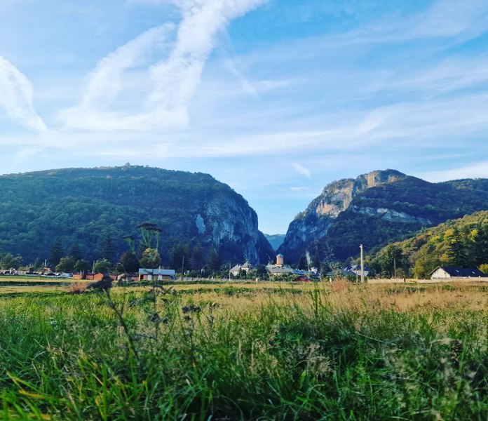 Locurile de poveste din Polovragi, casa zeilor daci și mărturia stilului brâncovenesc FOTO