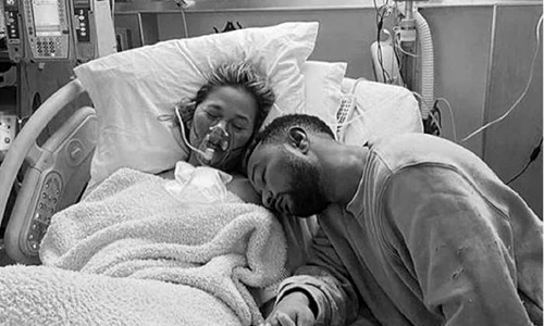 chrissy si john la spital 1 jpeg