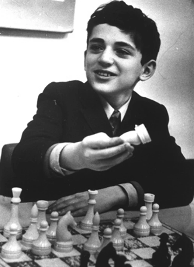 Garry Kasparov enfrenta os TEÓRICOS da USSR na temida Semi-Eslava