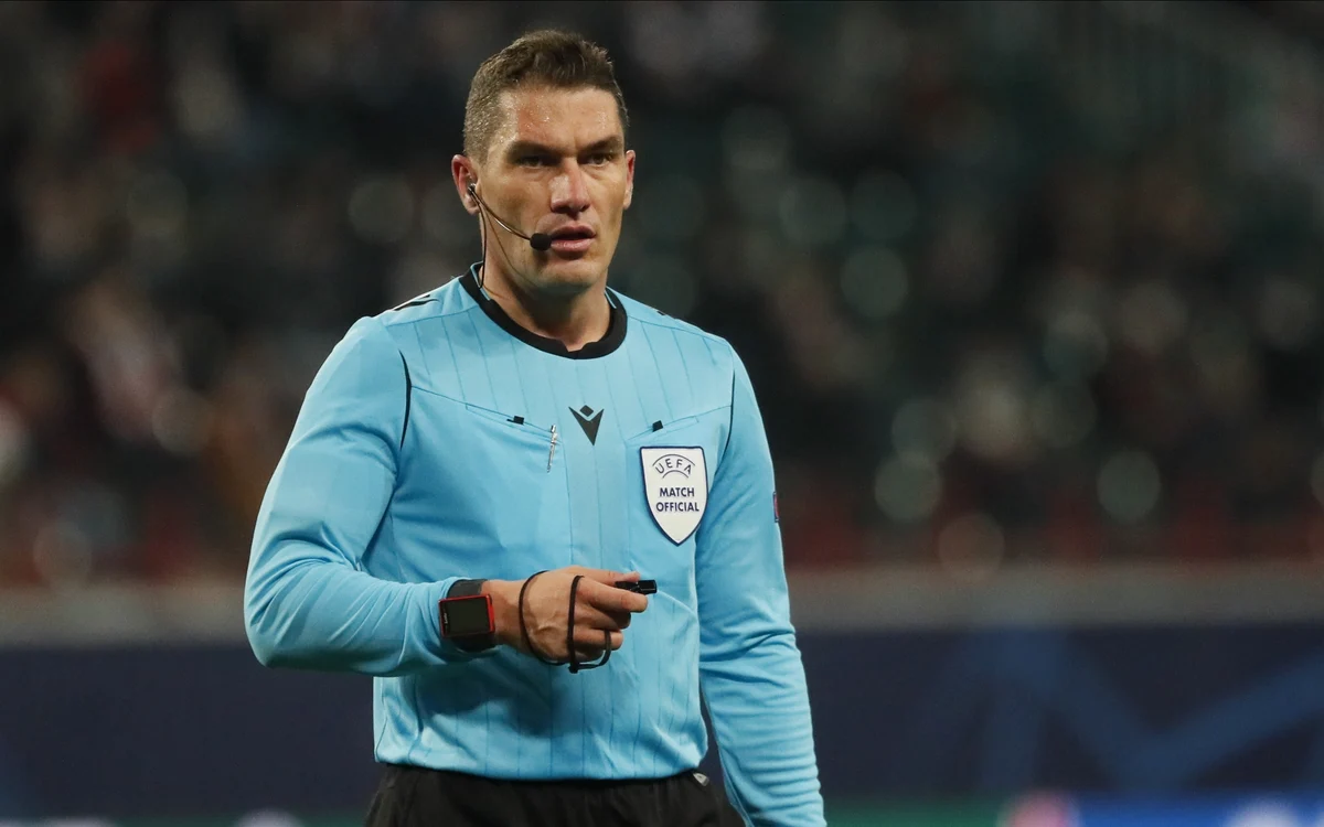 István Kovács, favorit să arbitreze și la EURO2024 (FOTO: EPA)