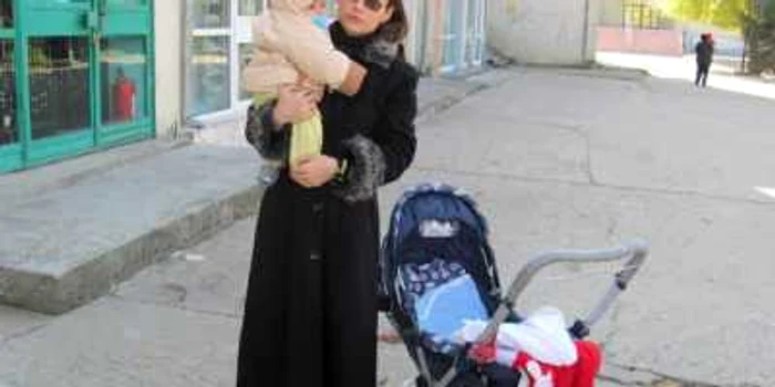 Iuliana a ales concediul de creştere a micuţului Cristian