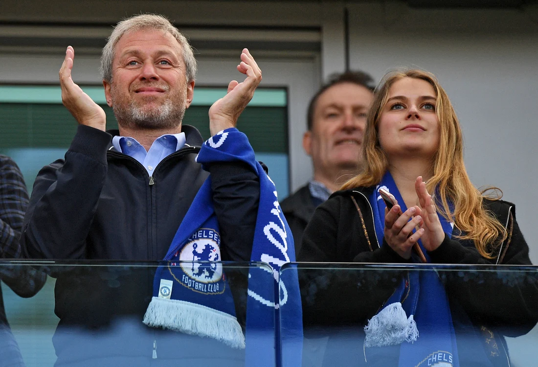 Roman și Sofia Abramovici au salutat victoria lui Chelsea în Liga Campionilor (Foto: EPA-EFE)