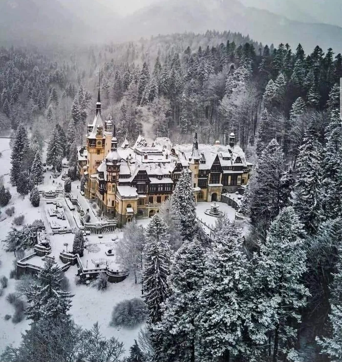 Sursa foto: Catelul Peleș