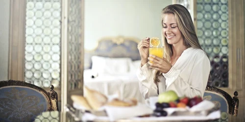 tinerete suc lamaie pexels jpg