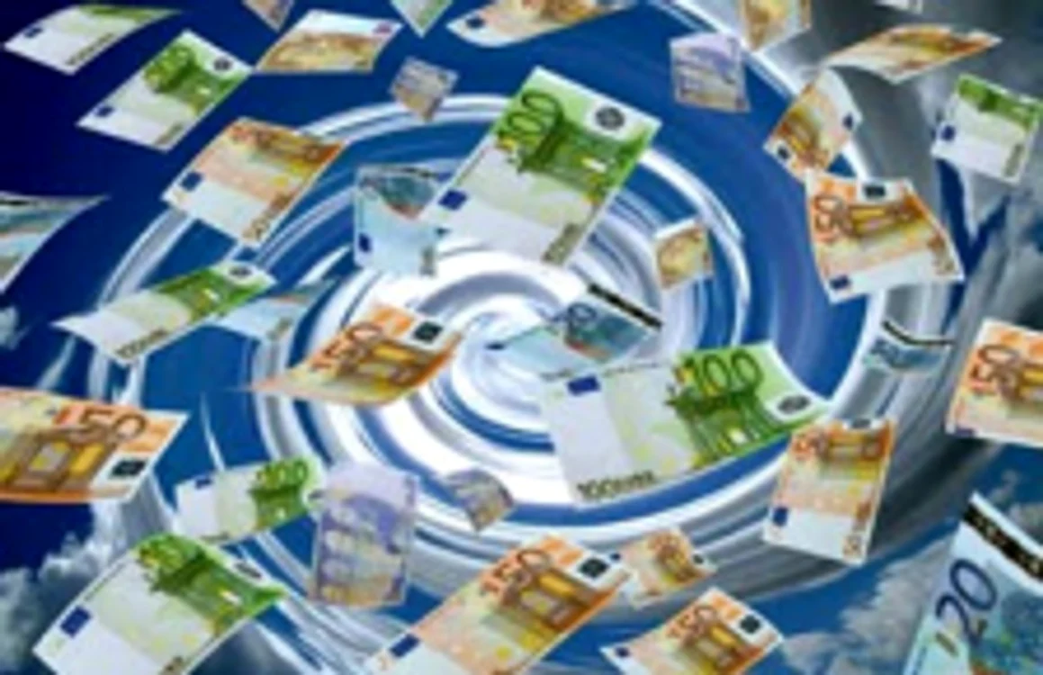 Banca Europeană pentru Investiţii, împreună cu Banca Mondială şi Banca Europeană pentru Reconstrucţie şi Dezvoltare au investit în ultimii doi ani peste 33,6 miliarde euro în Europa Centrală şi de Sud-Est