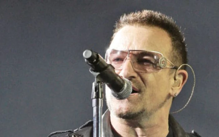 Bono, solistul U2