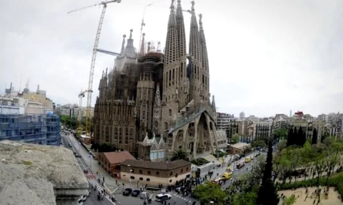 Incendiu la Sagrada Familia, faimoasa biserică din Barcelona jpeg