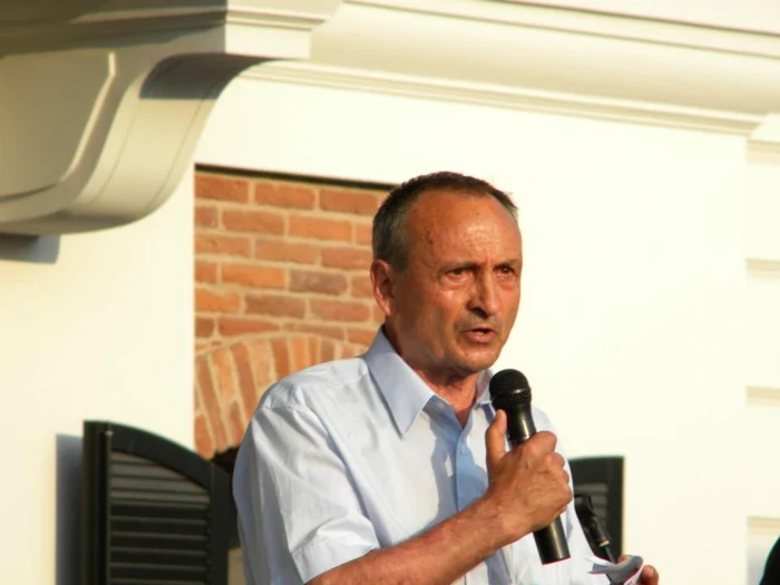 Analistul economic, Nicolae Ţăran crede că rezultatele referendumului din Marea Britanie vor avea efect de domino FOTO Adevărul