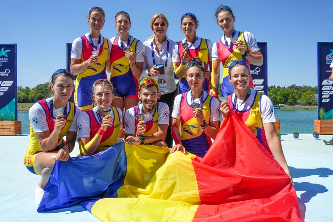 FOTO Federaţia Română de Canotaj
