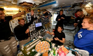 astronauti iss petrecere profimedia (2) jpg