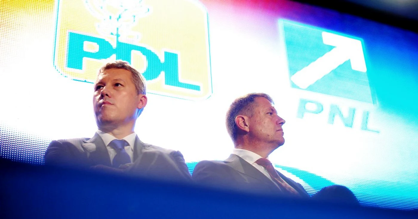 Cătălin Predoiu- învinsul, Klaus Iohannis- învingătorul FOTO Mediafax
