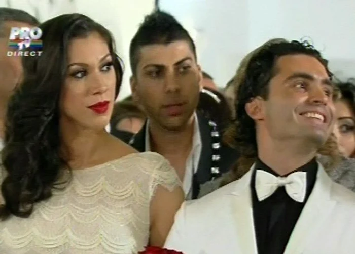Pepe şi Raluca s-au «căsătorit» în direct la TV (Foto: captură video Pro TV)