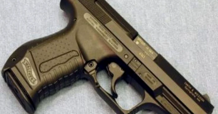 Craiova: Trei bărbaţi sunt cercetaţi de poliţie pentru uz de armă letală