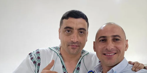 Consilierul AUR din Motru Nicolae Milcă si liderul AUR George Simion FOTO Facebook/Nicolae Milca