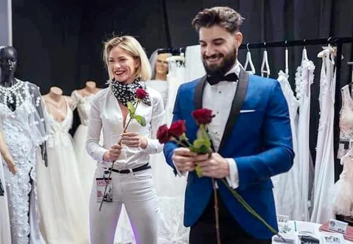Imaginea care a stârnit controverse pe internet. Hannelore, alături de ispita Andi
