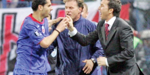 Dică (stânga) a marcat 54 de goluri în 125 de meciuri la Steaua