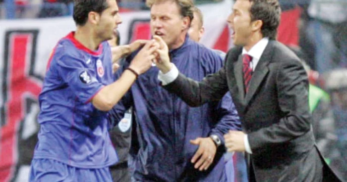 Dică (stânga) a marcat 54 de goluri în 125 de meciuri la Steaua