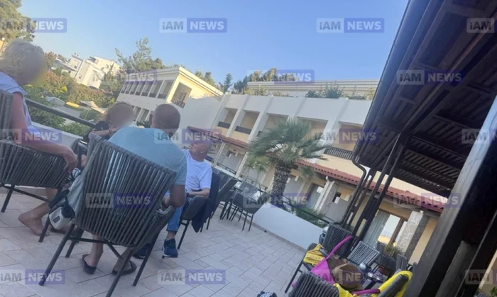 Sorin Oprescu, pe terasa unui hotel din Halkidiki. FOTO: iAMnews