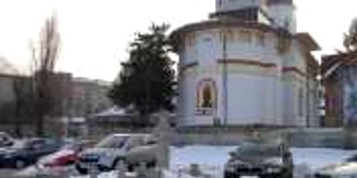 Monumentul din vecinătatea Bisericii Mavramol