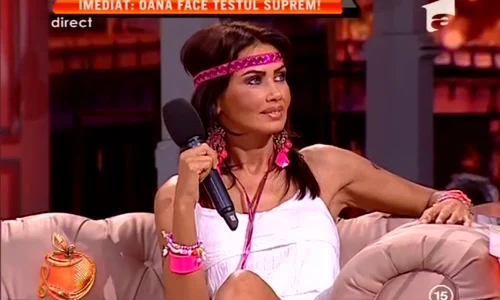 Oana Zăvoraru jpeg